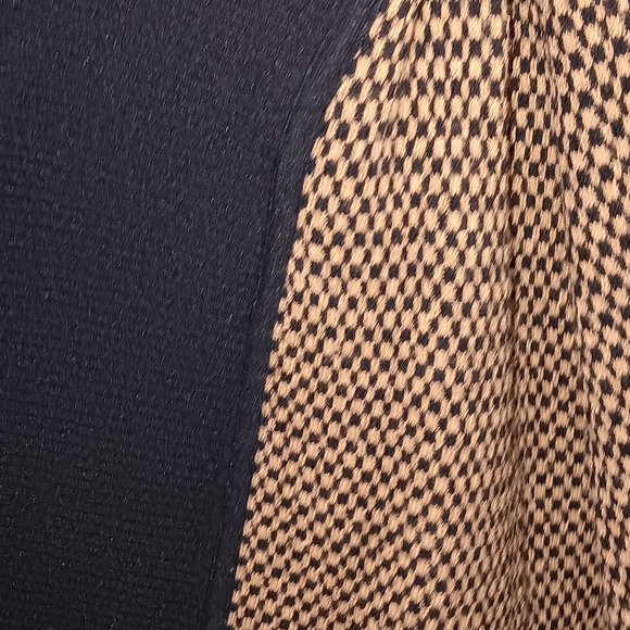 Stylish Black and Brown Women's Sweater - Picture 7 of 8